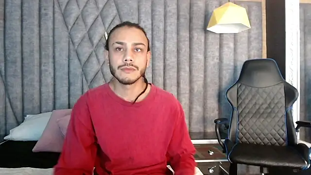 Boss Domiinator online show from October 2025 03:06:02 AM