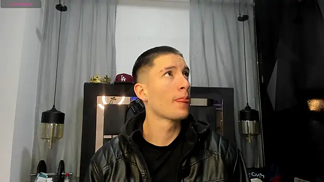 HunterHeat  online show from April 2026 12:07:02 PM