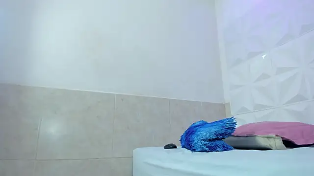 Snapshot of Aisha_farah chatting on September 2025 02:39:02 PM Aisha farah online show from September 2025 02:39:02 PM