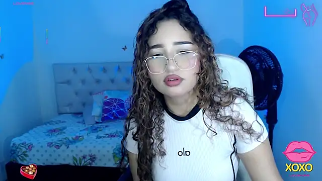 Snapshot of sasha_17_ chatting on October 2025 05:10:02 PM sasha 17 online show from October 2025 05:10:02 PM