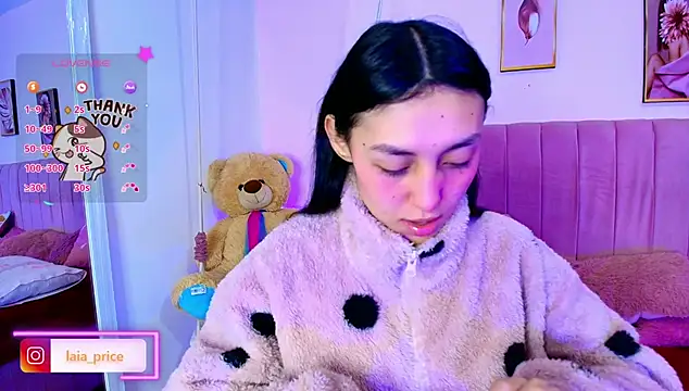 Laia and Damian online show from November 2025 12:28:02 PM