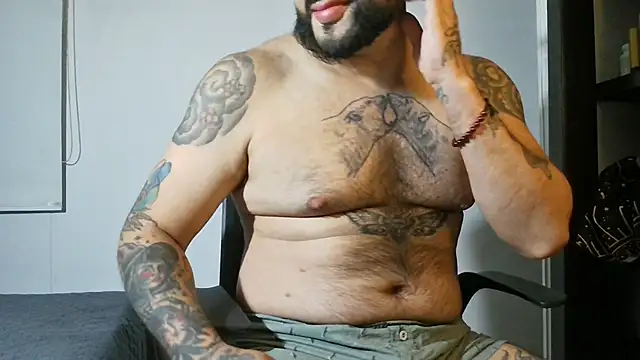 DaddyBear   online show from September 2025 12:44:02 AM