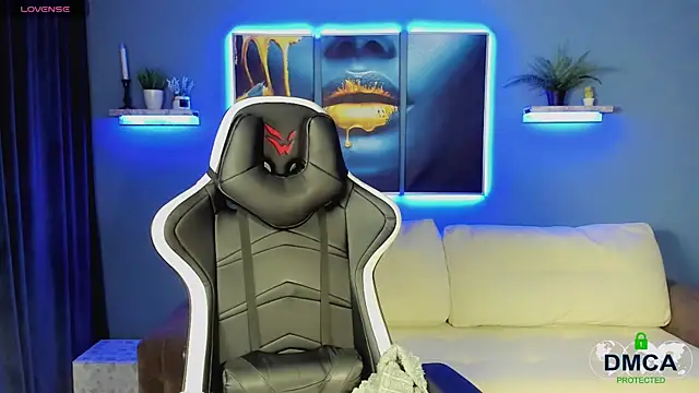 Roxy foxi online show from November 2025 01:11:01 AM