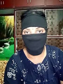 Snapshot of Mee_harini-telugupilla chatting on May 2026 05:21:01 PM Mee harini-telugupilla online show from May 2026 05:21:01 PM