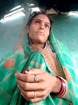 Snapshot of H_seema chatting on February 2026 02:05:01 AM H seema online show from February 2026 02:05:01 AM