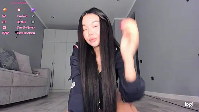 Rem Esme online show from February 2026 04:02:01 AM