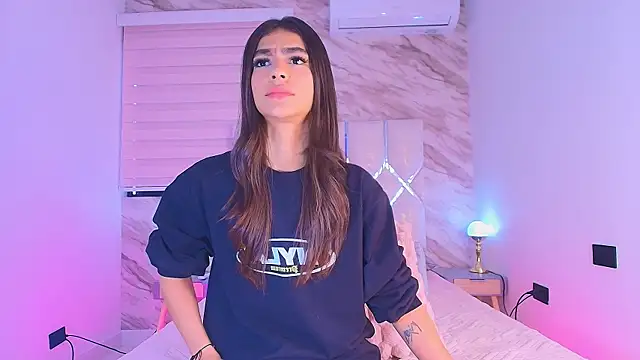 Snapshot of collet_1 chatting on November 2025 11:53:02 AM collet 1 online show from November 2025 11:53:02 AM