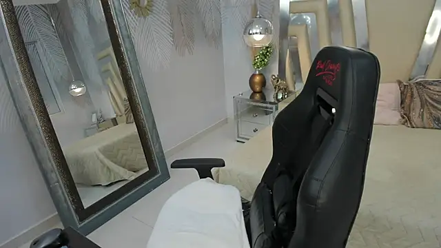 ValerySkinnyy online show from March 2026 03:33:01 AM