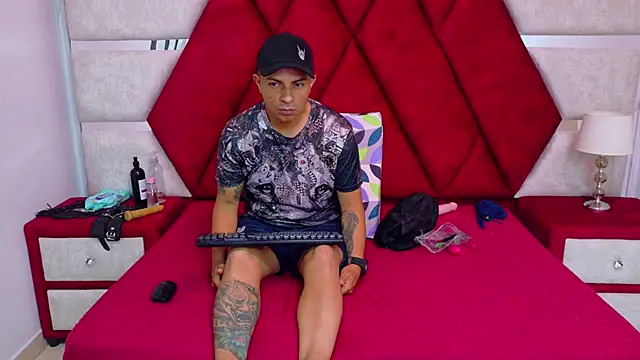 Kity spiderr online show from October 2025 12:28:01 PM