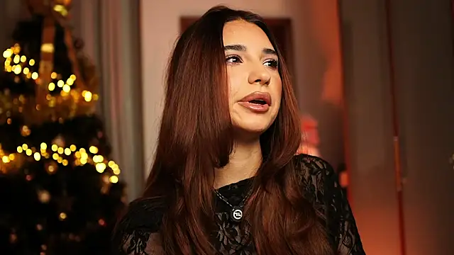 ItalianGirl online show from December 2025 08:58:01 PM