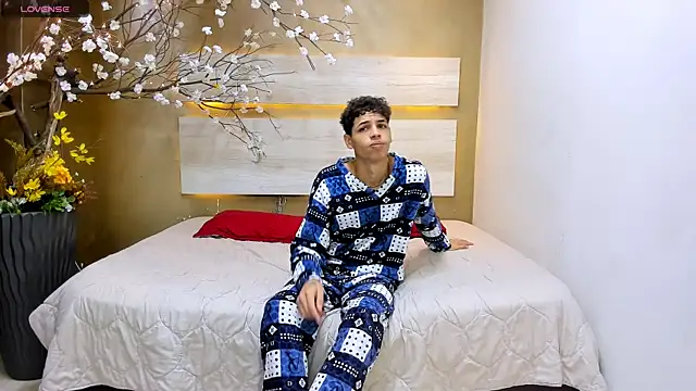 Mycandyfor You online show from September 2025 07:47:01 PM