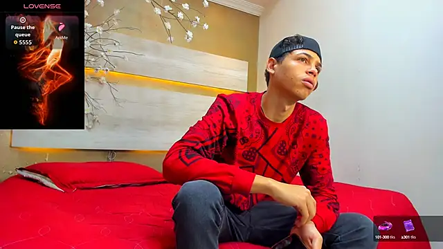 Mycandyfor You online show from October 2025 09:43:02 PM