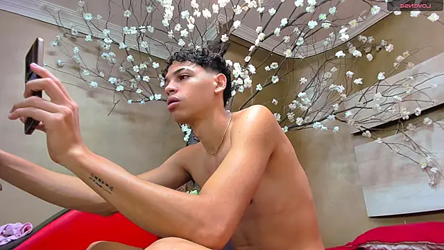 Mycandyfor You online show from October 2025 07:11:02 PM