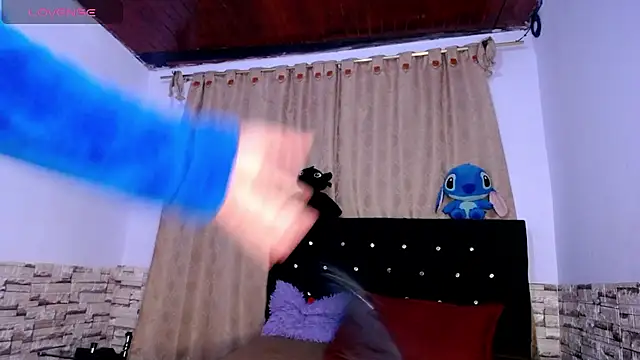 DaraKat18 online show from January 2026 08:05:02 AM