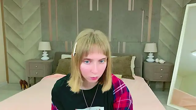 Beverly Gomes online show from September 2025 03:38:01 PM