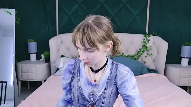 Beverly Gomes online show from November 2025 03:34:02 PM