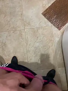 Snapshot of ruberofre chatting on September 2025 05:46:02 PM ruberofre online show from September 2025 05:46:02 PM