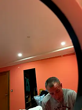 Snapshot of ruberofre chatting on September 2025 10:02:02 PM ruberofre online show from September 2025 10:02:02 PM