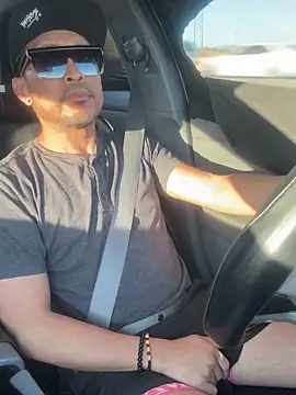 Snapshot of RiverTM chatting on September 2025 12:57:02 AM RiverTM online show from September 2025 12:57:02 AM