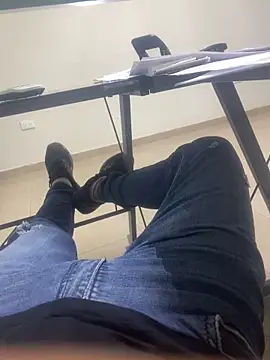 Chico031289 online show from April 2026 06:05:02 PM