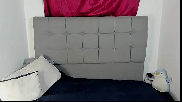 zoe bunny01 online show from June 2026 11:28:01 PM