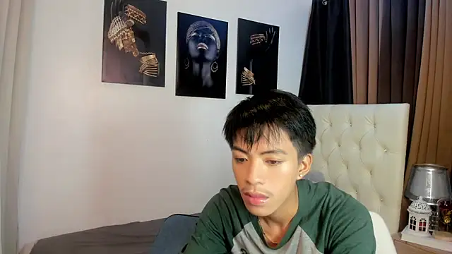 Snapshot of KentAivan chatting on September 2025 05:05:02 PM KentAivan online show from September 2025 05:05:02 PM