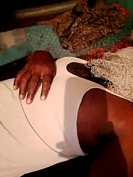 CUTE-004 online show from October 2025 05:00:01 PM