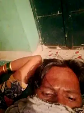 CUTE-004 online show from October 2025 06:28:02 PM