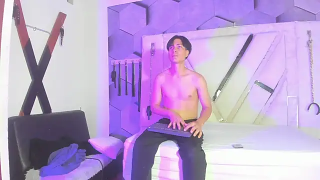 StevenHumps online show from September 2025 02:57:01 AM