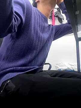 StevenHumps online show from October 2025 03:57:01 AM