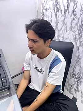 StevenHumps online show from October 2025 07:42:02 AM