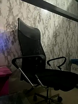 StevenHumps online show from November 2025 08:36:02 AM