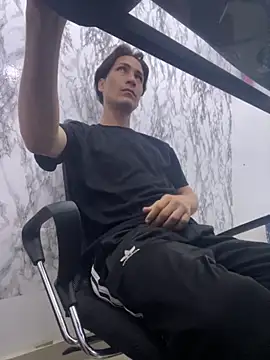 StevenHumps online show from November 2025 07:17:01 AM