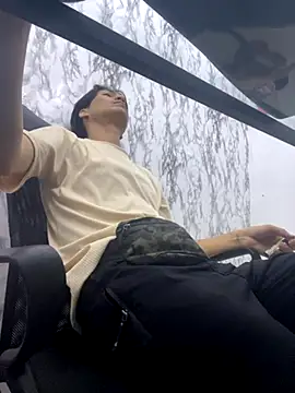 StevenHumps online show from November 2025 06:24:02 AM