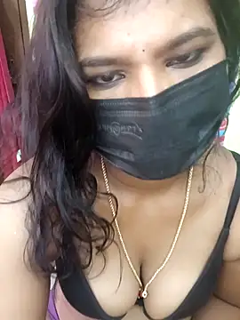 Snapshot of Divya_Spandhana_90 chatting on October 2025 05:52:01 AM Divya Spandhana 90 online show from October 2025 05:52:01 AM