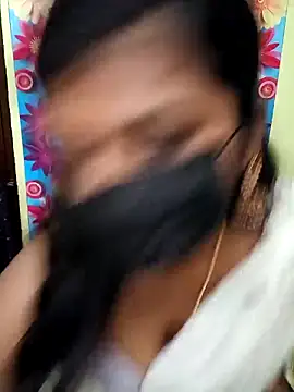 Snapshot of Divya_Spandhana_90 chatting on October 2025 05:35:01 PM Divya Spandhana 90 online show from October 2025 05:35:01 PM