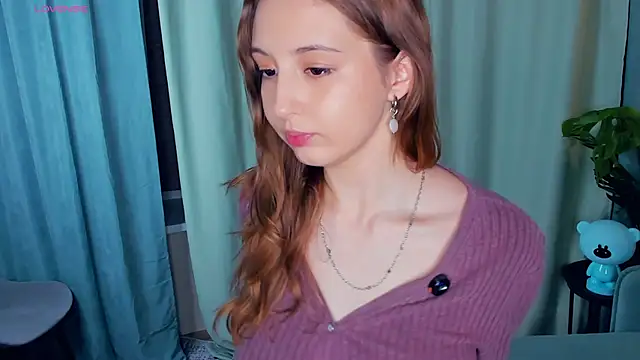 LaritaYoseph online show from December 2025 04:46:01 PM