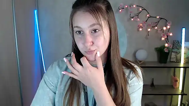 Snapshot of Milka_kamila chatting on May 2026 12:53:02 PM Milka kamila online show from May 2026 12:53:02 PM
