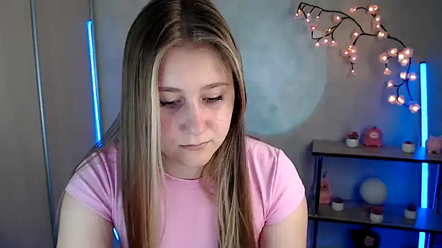 Snapshot of Milka_kamila chatting on June 2026 02:33:01 PM Milka kamila online show from June 2026 02:33:01 PM