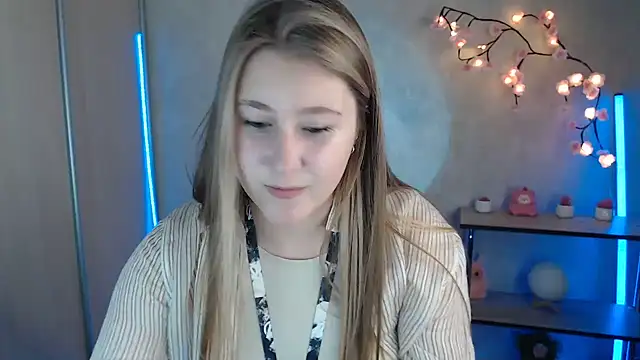 Snapshot of Milka_kamila chatting on June 2026 12:33:02 PM Milka kamila online show from June 2026 12:33:02 PM
