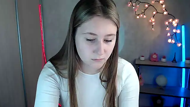 Snapshot of Milka_kamila chatting on June 2026 11:54:01 AM Milka kamila online show from June 2026 11:54:01 AM