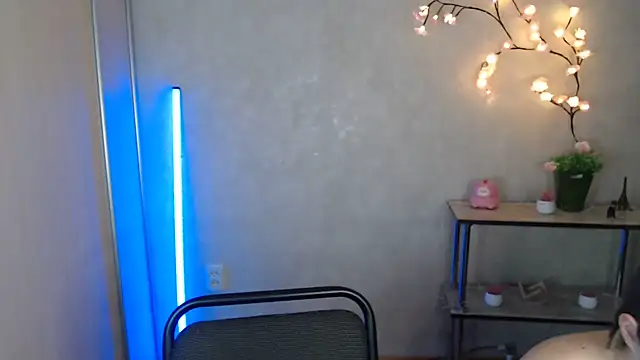 Snapshot of Milka_kamila chatting on July 2026 12:01:02 PM Milka kamila online show from July 2026 12:01:02 PM