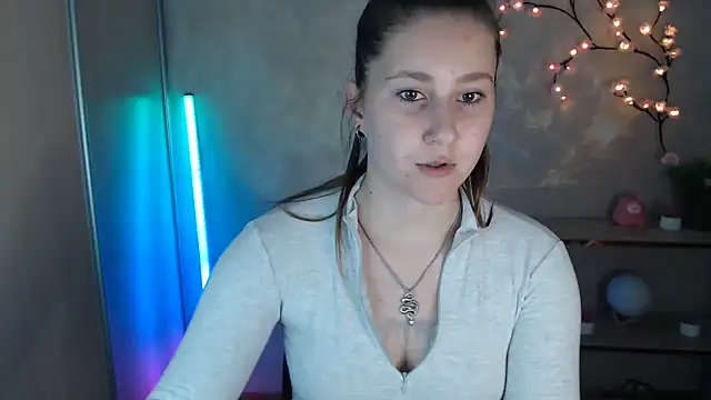 Snapshot of Milka_kamila chatting on July 2026 12:02:02 PM Milka kamila online show from July 2026 12:02:02 PM