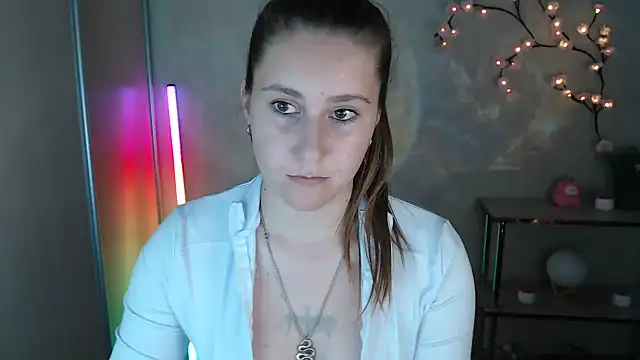 Snapshot of Milka_kamila chatting on July 2026 03:03:02 PM Milka kamila online show from July 2026 03:03:02 PM