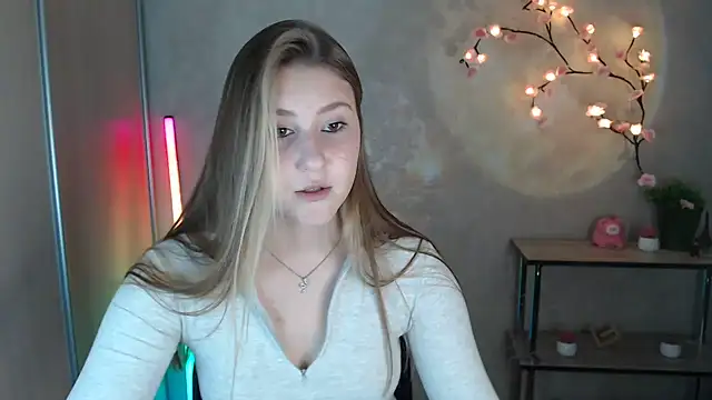 Snapshot of Milka_kamila chatting on July 2026 12:09:01 PM Milka kamila online show from July 2026 12:09:01 PM