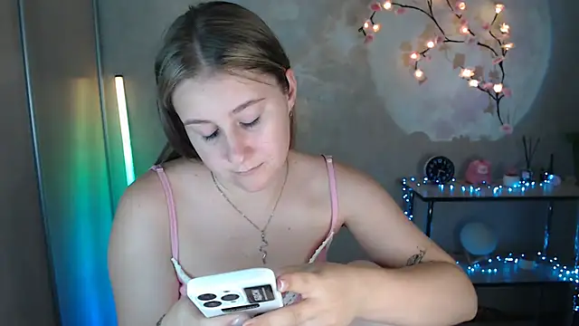 Snapshot of Milka_kamila chatting on July 2026 12:34:01 PM Milka kamila online show from July 2026 12:34:01 PM