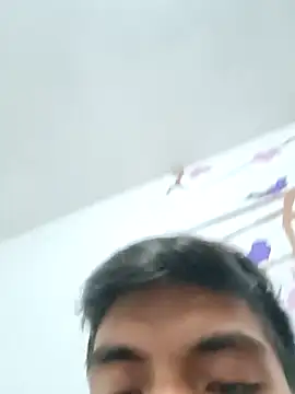 Snapshot of DavidVergagigante420 chatting on October 2025 04:10:02 AM DavidVergagigante420 online show from October 2025 04:10:02 AM