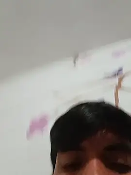 Snapshot of DavidVergagigante420 chatting on May 2026 03:02:02 AM DavidVergagigante420 online show from May 2026 03:02:02 AM