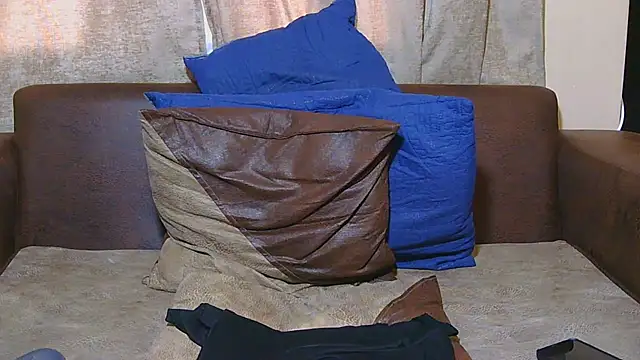 Treasurexmellom online show from November 2025 07:25:01 AM