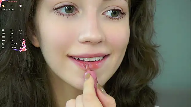 ZeniaBolich online show from November 2025 09:48:01 PM